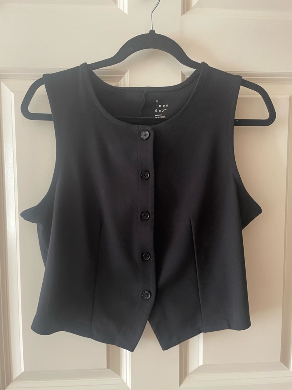 a new day Black Button-Front Sleeveless top